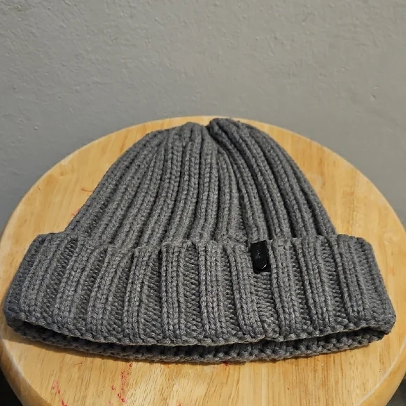 RUDSAK Charcoal Ribbed Beanie - Picture 2 of 6
